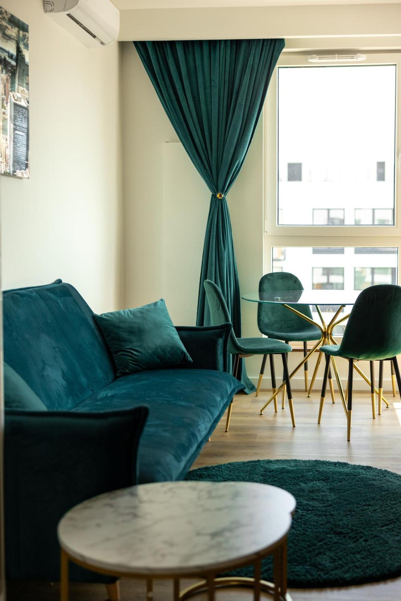 Central House Apartment *